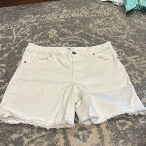 Cabi size 10 white denim shorts